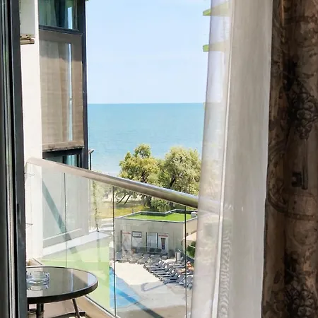 Ale Sea Eddea - Privat In Alezzi Mamaia Nord 3* Năvodari